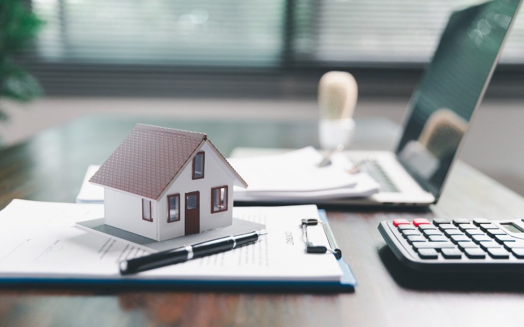 Продавам имот: От А до Я. Пълен наръчник за продавачи в България