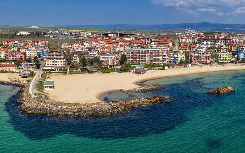 Продавате имот в Равда Насладете се на спокойствието – ние ще се погрижим за всичко!